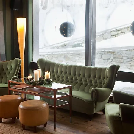 Отель Alpine Haus Hirt 4*