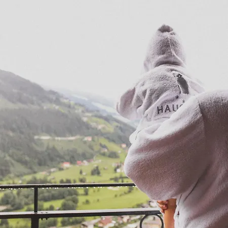 Alpine Haus Hirt 4*