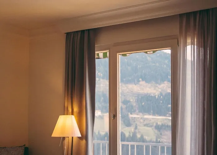 Alpine Haus Hirt Отель Бадгаштейн