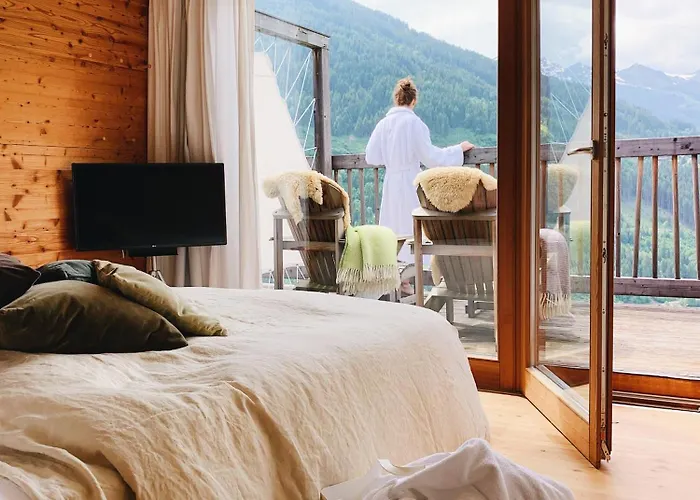 Отель Alpine Haus Hirt Бадгаштейн
