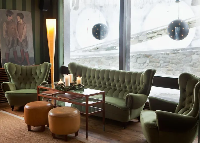 Отель Alpine Haus Hirt 4*