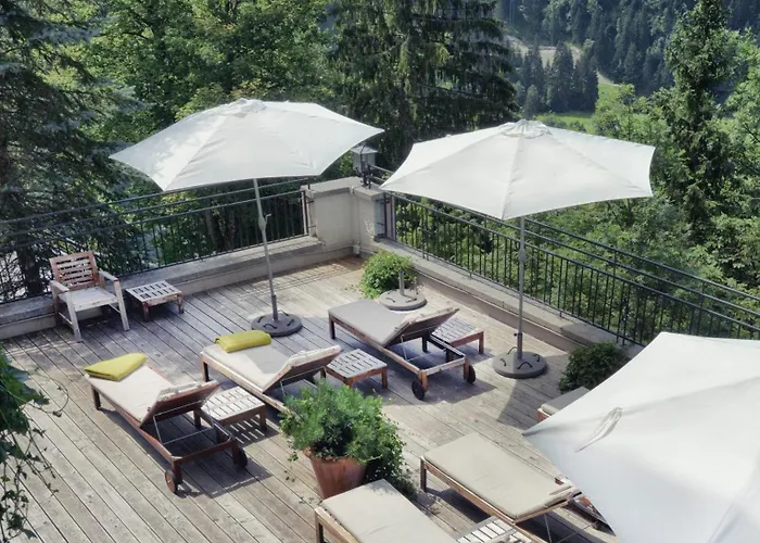 Alpine Haus Hirt Отель Бадгаштейн