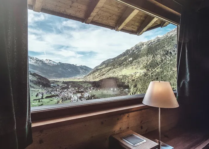 Отель Alpine Haus Hirt Бадгаштейн