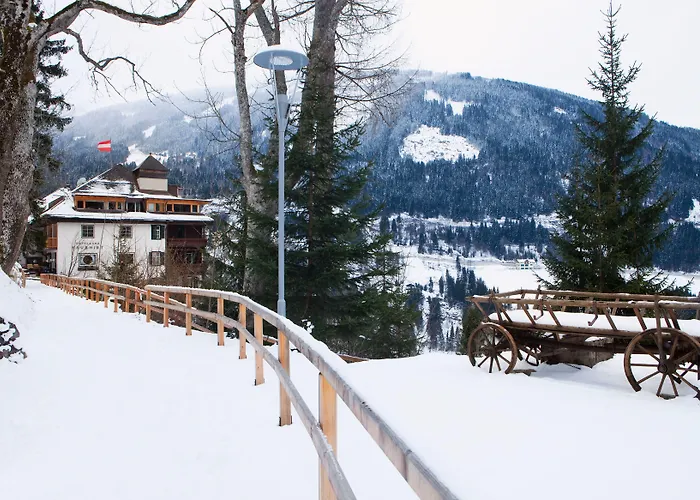Alpine Haus Hirt 4* Бадгаштейн