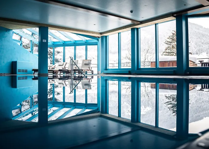 Отель Alpine Haus Hirt 4*