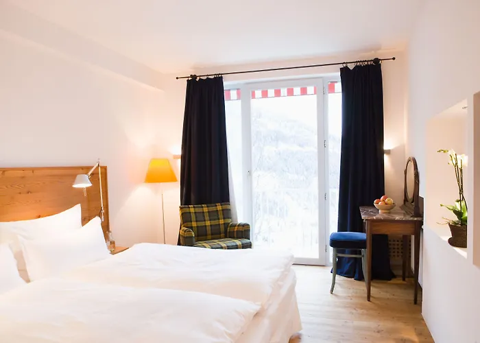 Alpine Haus Hirt Отель Бадгаштейн